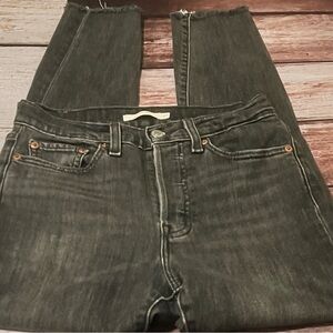 Levi wedgie skinny jeans